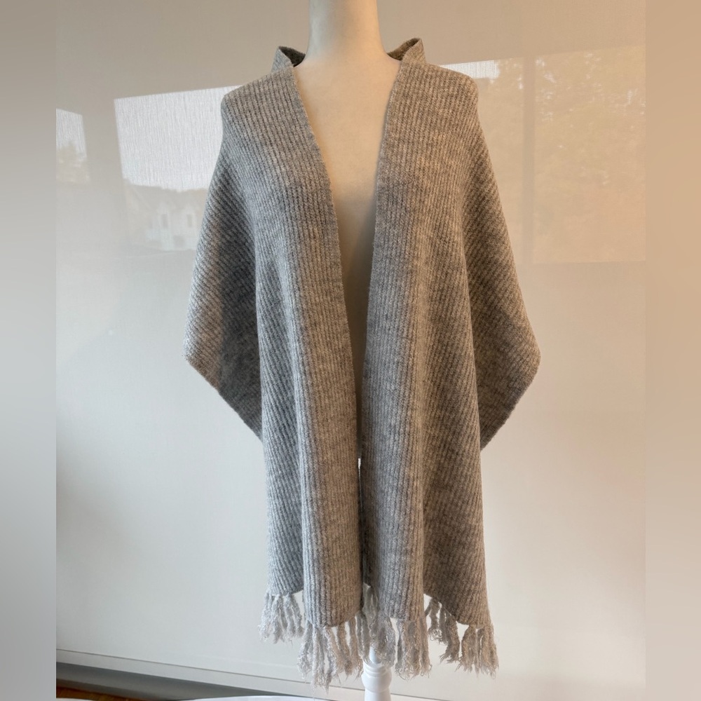 BUNDLE ME! Elegant Gray Cosy Scarf wrap